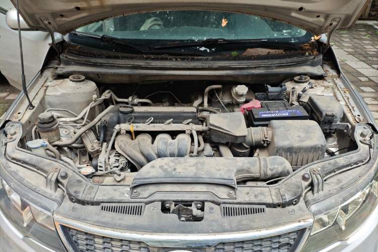 Used Kia Forte 2011 1.6L MT GL Engine Bay