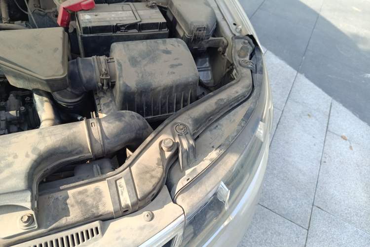 Used Kia Forte 2011 1.6L MT GL Engine Bay Left