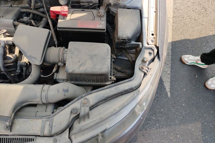 Used Kia Forte 2011 1.6L MT GLS Engine Bay Left