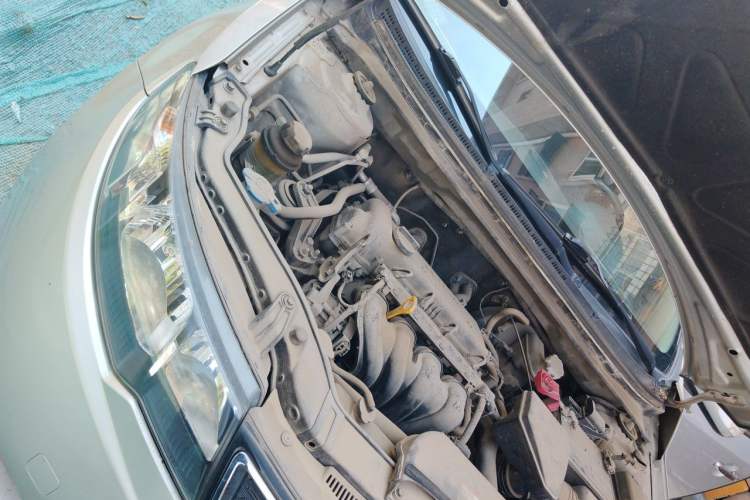 Used Kia Forte 2011 1.6L MT GLS Engine Bay Right