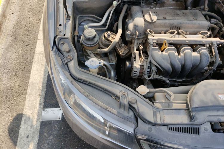 Used Kia Forte 2011 1.6L MT GLS Engine Bay Right