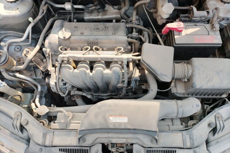 Used Kia Forte 2011 1.6L MT GLS Engine Bay