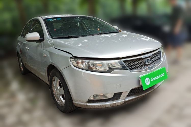 Used Kia Forte 2011 1.6L MT GL Front Right 45 Deg
