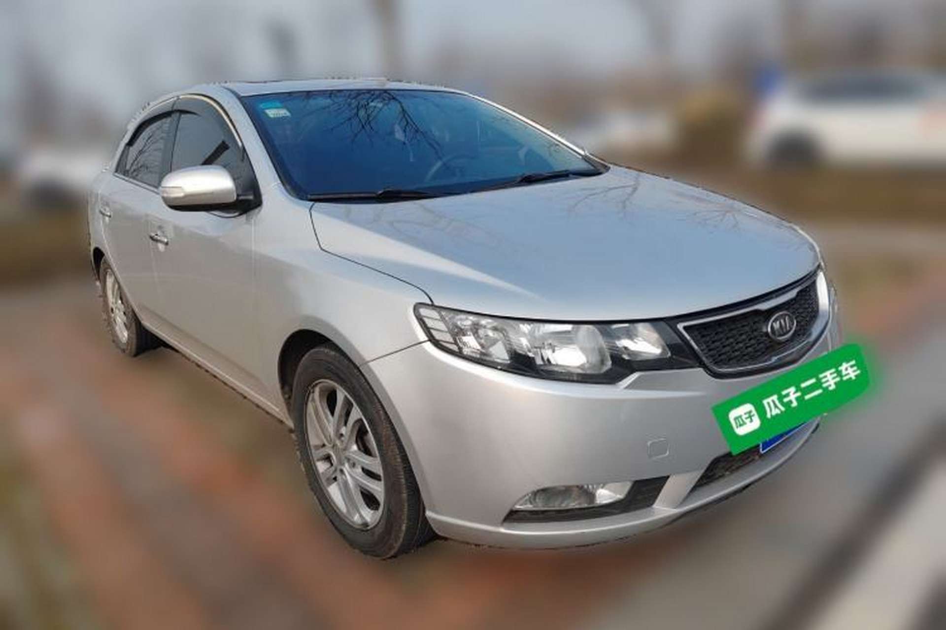 Used Kia Forte 2011 1.6L AT Premium Front Right 45 Deg