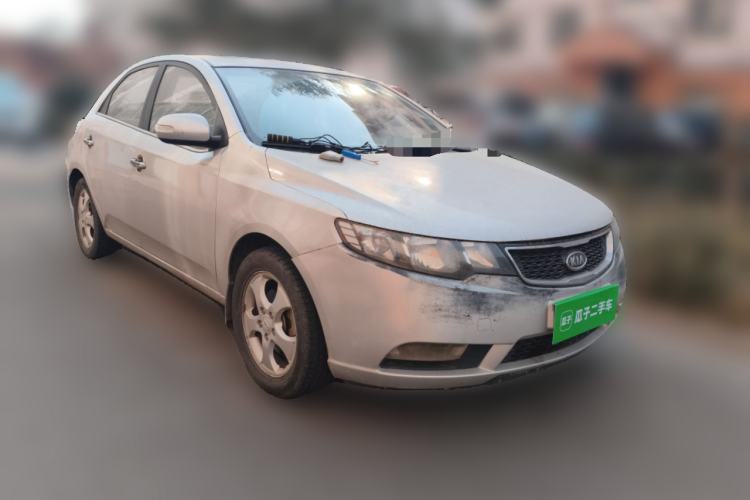 Used Kia Forte 2011 1.6L MT GLS Front Right 45 Deg