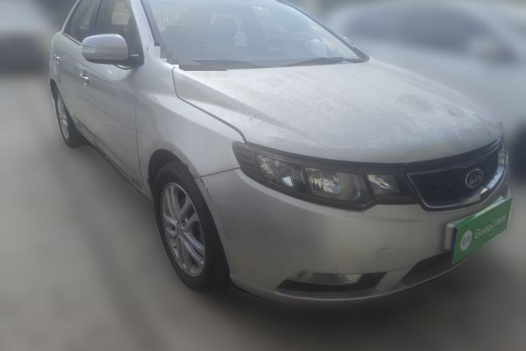 Used Kia Forte 2011 1.6L AT Premium Front Right 45 Deg