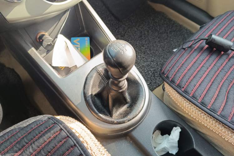 Used Kia Forte 2011 1.6L MT GL Gear Lever