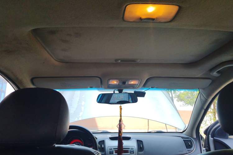 Used Kia Forte 2011 1.6L MT GLS Headliner