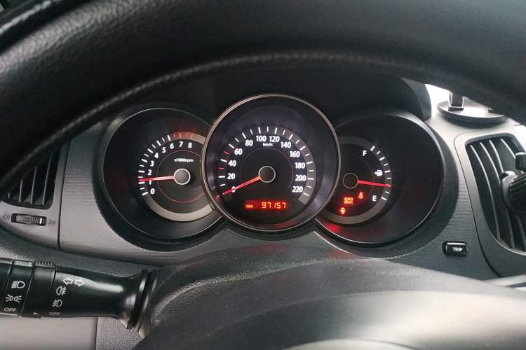 Used Kia Forte 2011 1.6L MT GL Instrument Cluster