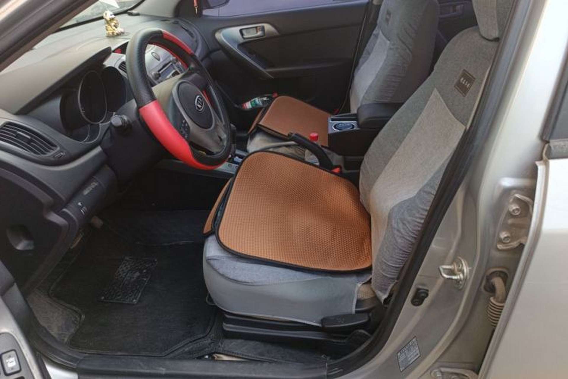 Used Kia Forte 2011 1.6L AT GL Left Front Seat