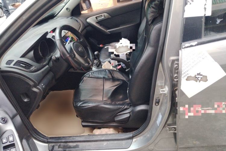 Used Kia Forte 2011 1.6L MT GL Left Front Seat