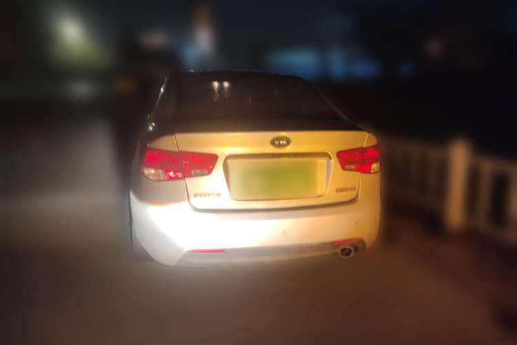 Used Kia Forte 2011 1.6L AT Premium Rear