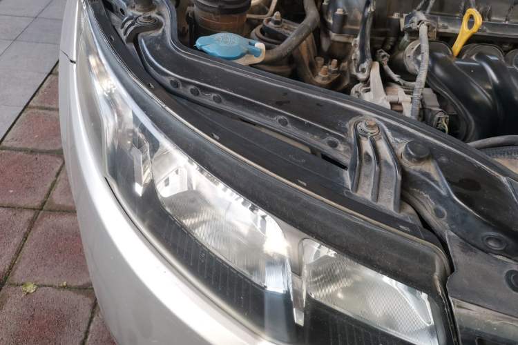 Used Kia Forte 2011 1.6L MT GL Right Front Headlight