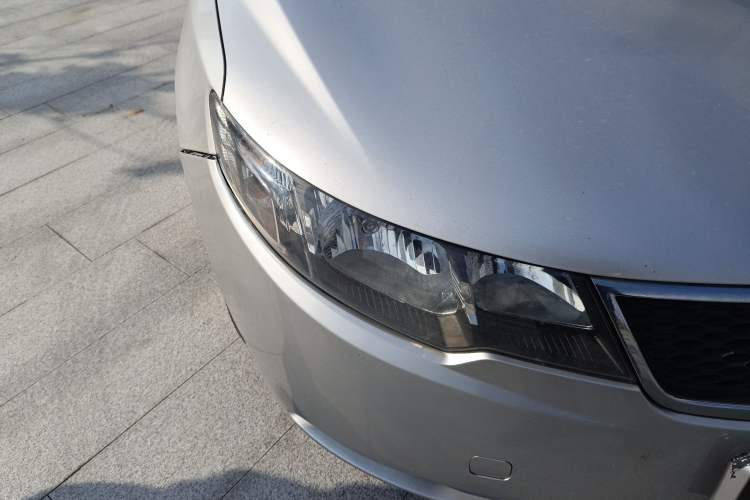 Used Kia Forte 2011 1.6L MT GL Right Front Headlight