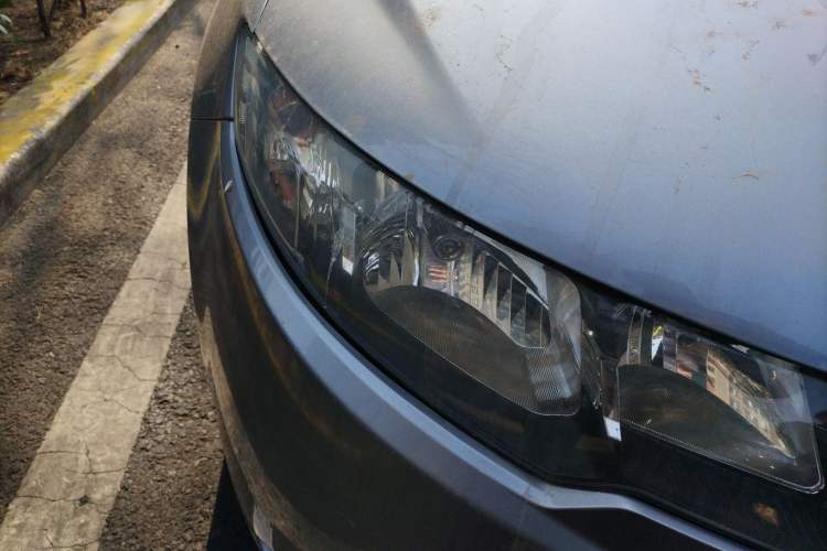 Used Kia Forte 2011 1.6L MT GLS Right Front Headlight