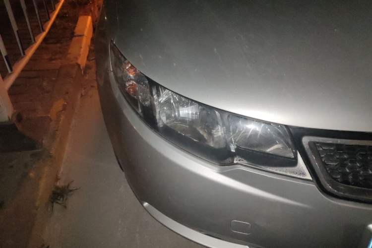 Used Kia Forte 2011 1.6L AT Premium Right Front Headlight