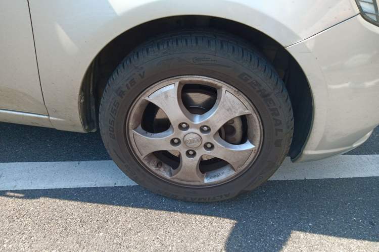 Used Kia Forte 2011 1.6L MT GLS Right Front Wheel Hub