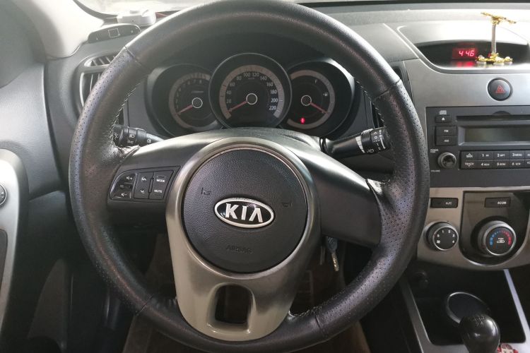 Used Kia Forte 2011 1.6L MT GL Steering Wheel