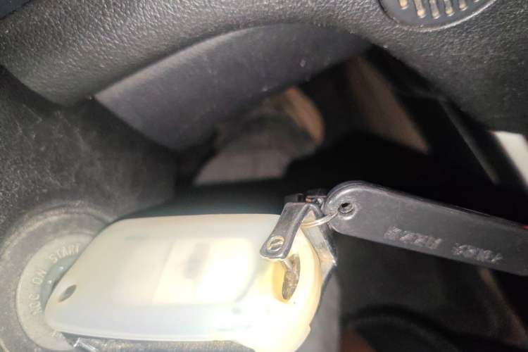 Used Kia Forte 2011 1.6L AT GL Vehicle Key