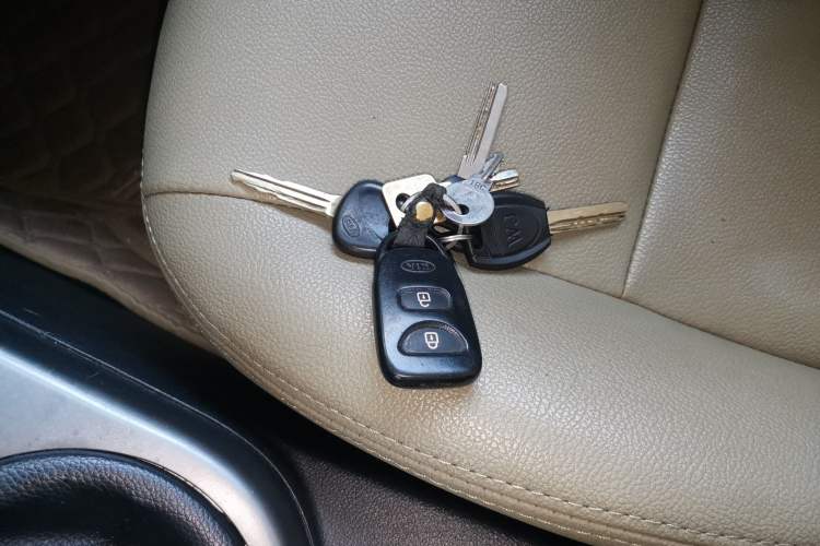 Used Kia Forte 2011 1.6L MT GL Vehicle Key