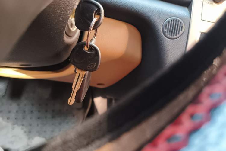 Used Kia Forte 2011 1.6L MT GLS Vehicle Key