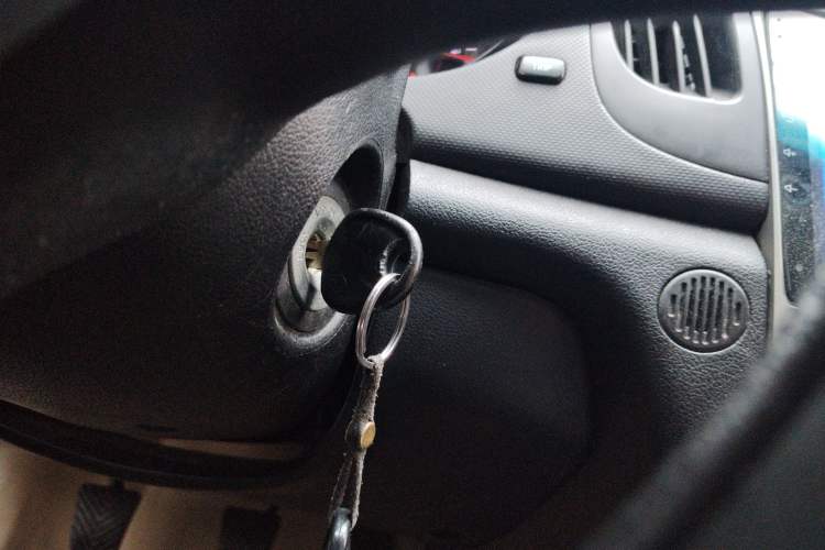 Used Kia Forte 2011 1.6L MT GL Vehicle Key