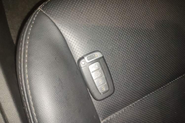 Used Kia Forte 2011 1.6L AT Premium Vehicle Key