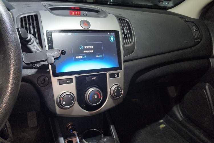 Used Kia Forte 2011 1.6L AT GL Audio And AC Panel