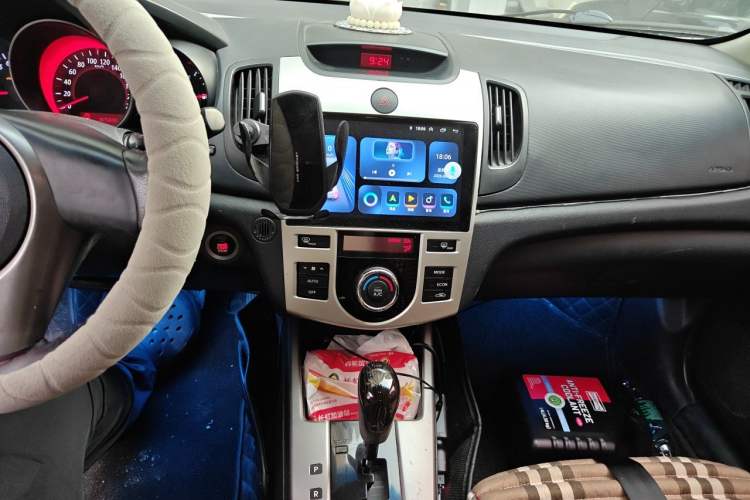 Used Kia Forte 2011 1.6L AT Premium Audio And AC Panel