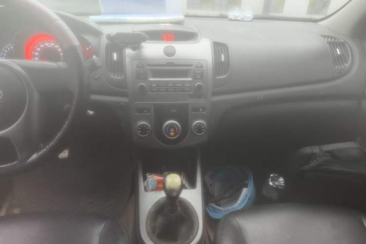 Used Kia Forte 2011 1.6L MT GLS Audio And AC Panel
