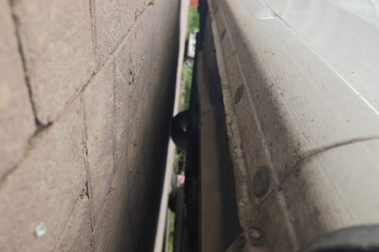 Used Kia Forte 2011 1.6L AT Premium Chassis Front Right