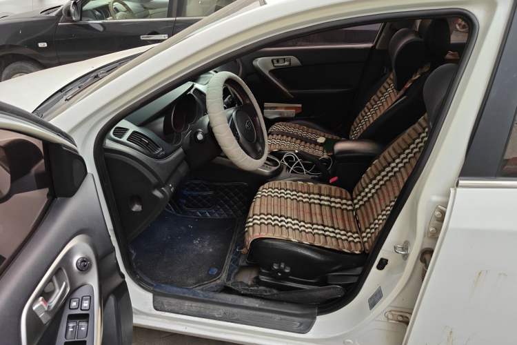 Used Kia Forte 2011 1.6L AT Premium Driver Seat