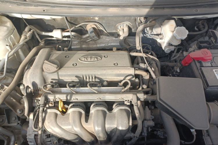 Used Kia Forte 2011 1.6L MT GLS Engine Bay