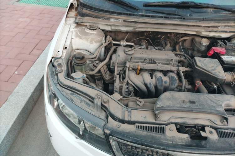 Used Kia Forte 2011 1.6L AT GLS Engine Bay Right