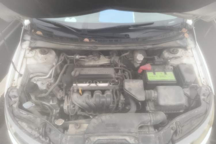 Used Kia Forte 2011 1.6L MT GLS Engine Bay
