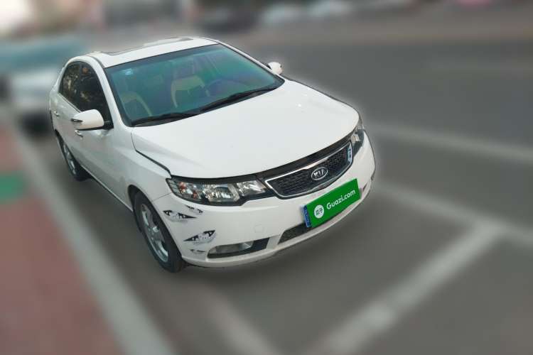 Used Kia Forte 2011 1.6L AT GLS Front Right 45 Deg