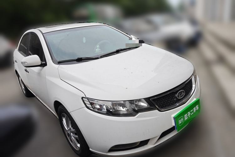 Used Kia Forte 2011 1.6L AT Premium Front Right 45 Deg