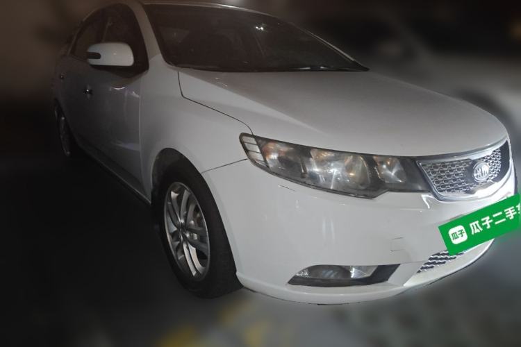 Used Kia Forte 2011 1.6L AT Premium Front Right 45 Deg