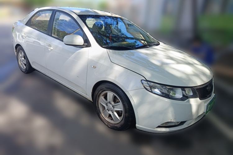 Used Kia Forte 2011 1.6L MT GL Front Right 45 Deg