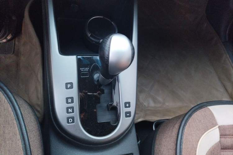Used Kia Forte 2011 1.6L AT GLS Gear Lever