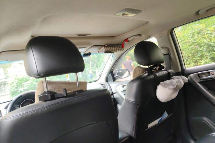 Used Kia Forte 2011 1.6L AT Premium Headliner