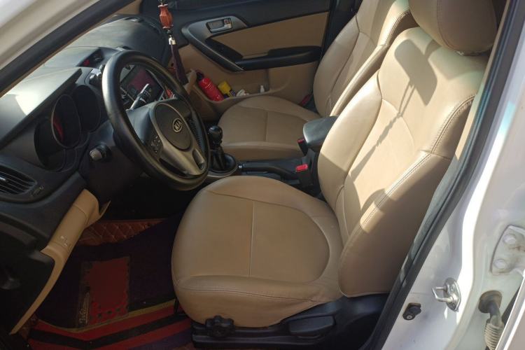 Used Kia Forte 2011 1.6L MT GLS Left Front Seat