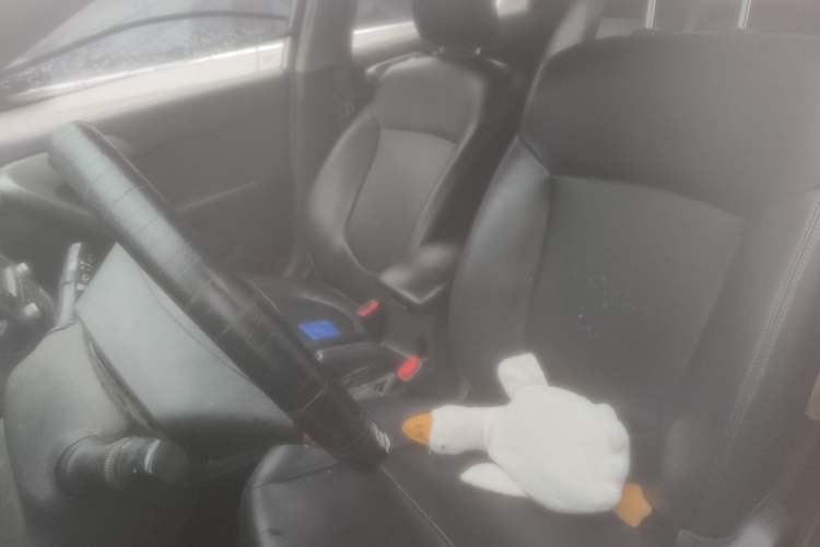 Used Kia Forte 2011 1.6L MT GLS Left Front Seat