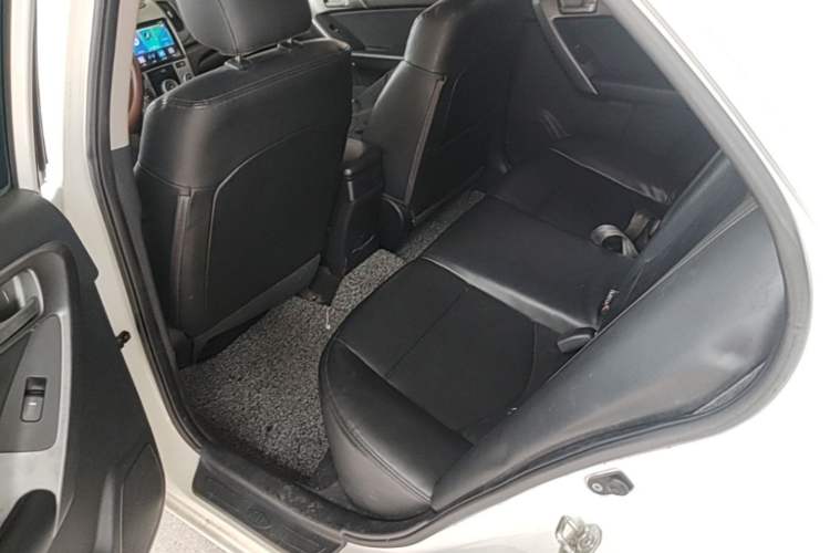 Used Kia Forte 2011 1.6L MT GLS Left Rear Seat