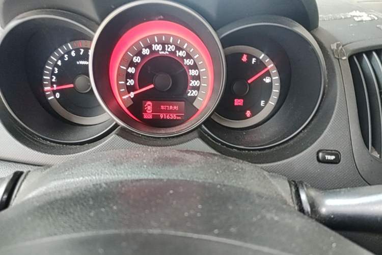 Used Kia Forte 2011 1.6L MT GLS Odometer Close Up