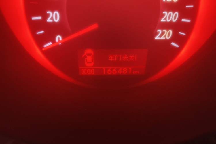 Used Kia Forte 2011 1.6L MT GLS Odometer Close Up