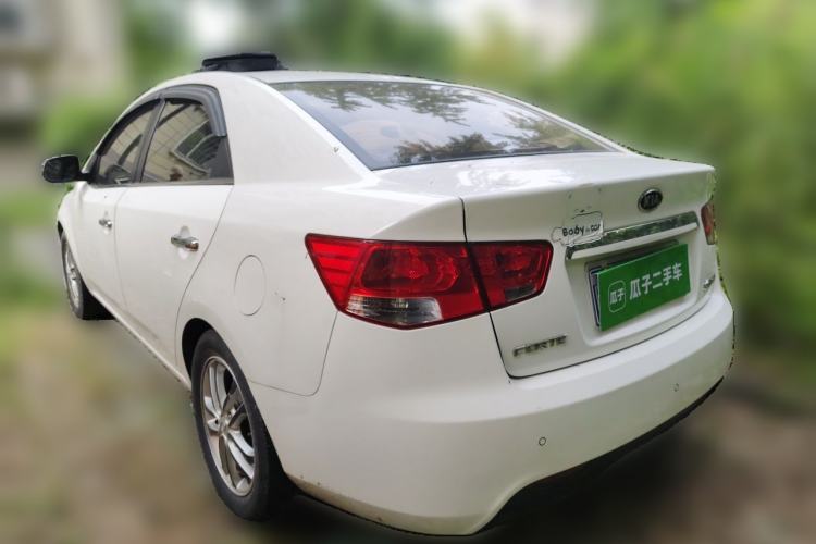 Used Kia Forte 2011 1.6L AT Premium Rear Left 45 Deg