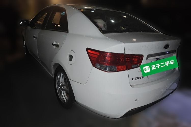 Used Kia Forte 2011 1.6L AT Premium Rear Left 45 Deg