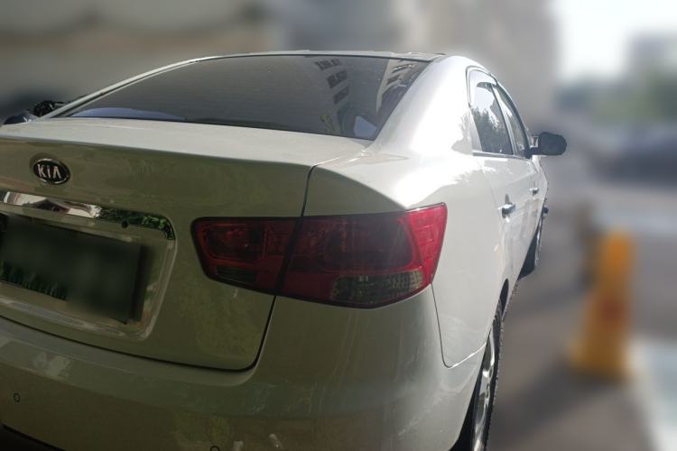 Used Kia Forte 2011 1.6L MT GLS Rear Right 45 Deg