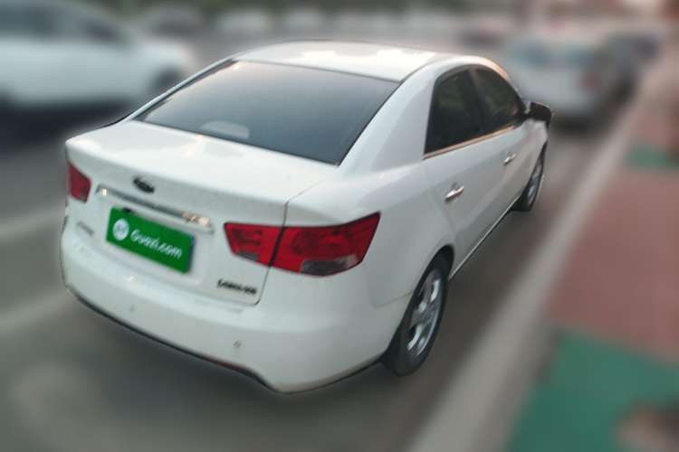 Used Kia Forte 2011 1.6L AT GLS Rear Right 45 Deg